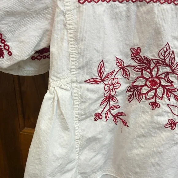 We The Free Spring Refresh Vacation Shirt, Embroidered, Small, Boho Cottage - Picture 14 of 15